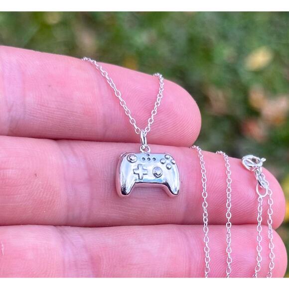 Sterling Silver Video Game Controller Charm Necklace - Picture 1 of 4